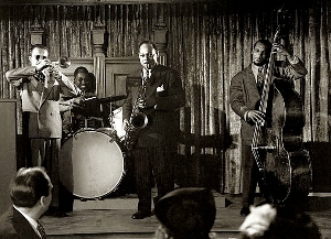 �R�[���}���E�z�[�L���X�E�N�C���e�b�g