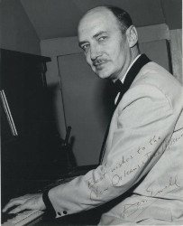 �_���E���[��