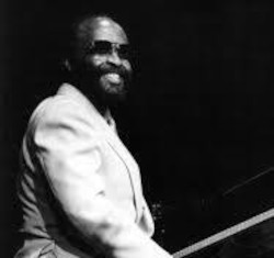 �W���j�A�E�}���X