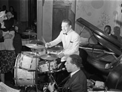 ���b�h�E�T�E���_�[�X