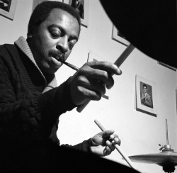 ���C�E�w�C���Y